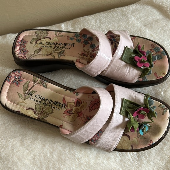 A Giannetti Wedges - Picture 3 of 8